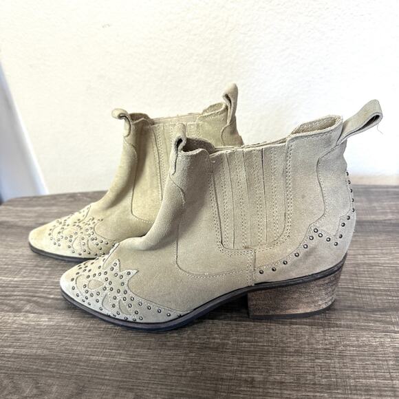 Amuse Society x Matisse Suede Studded Western Booties Size 6.5 - Picture 3 of 8